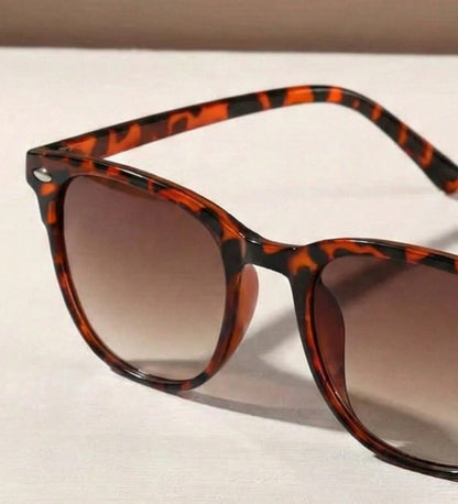 Savannah Luxe Leopard Sunglasses