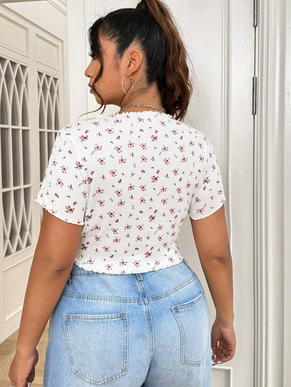 EZwear Plus Ditsy Floral Print Lettuce Trim Crop Tee